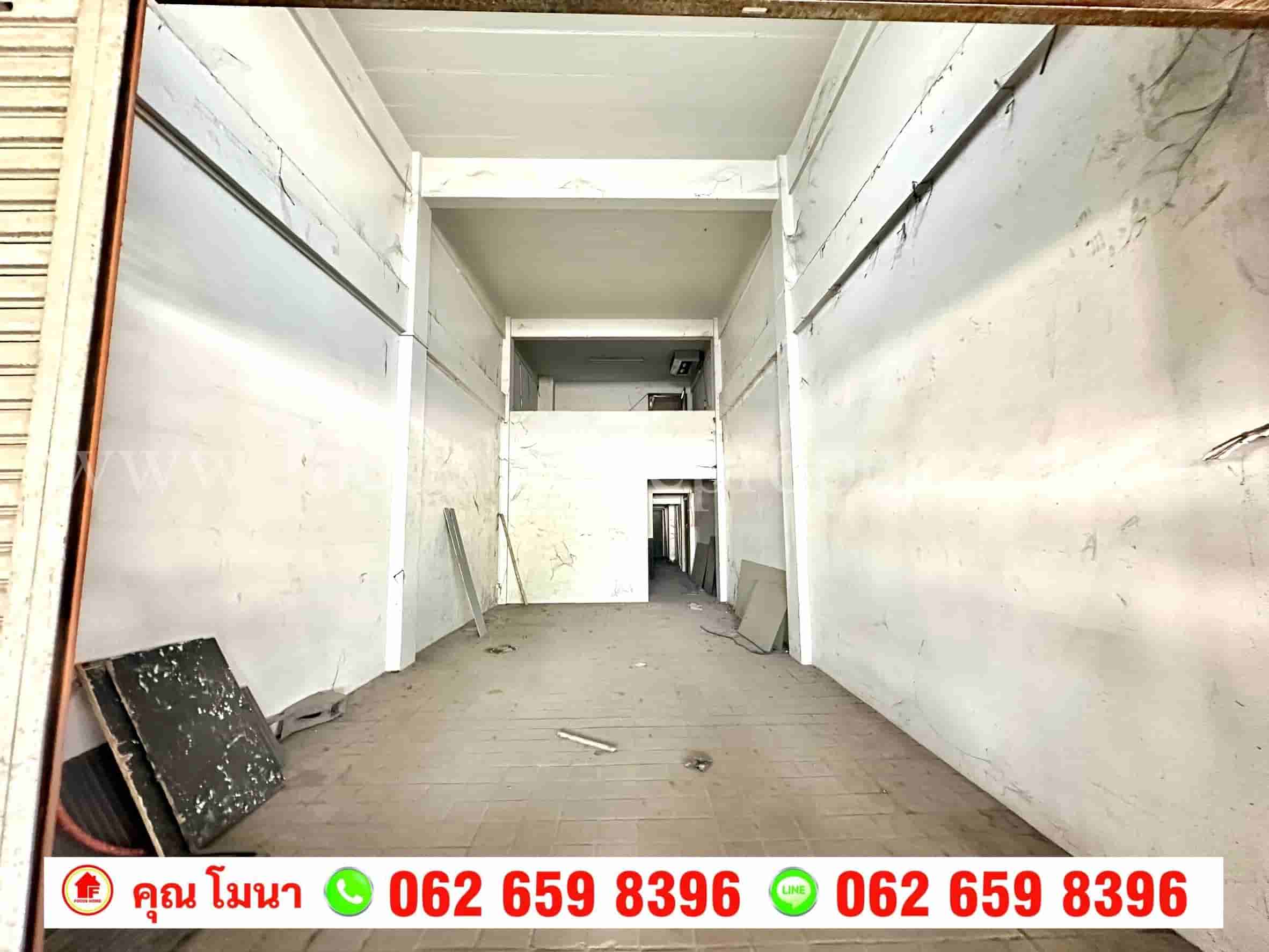 ขาย ตึกแถว 3 คูหา ติดถนนรัตนาธิเบศร์